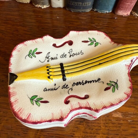 Vintage Violin Trinket Box Made in England "Freind of all/Freind of no one" - Picture 4 of 17